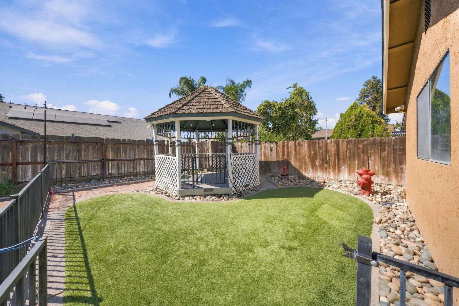588 Carrigane Way, Manteca, CA 95337