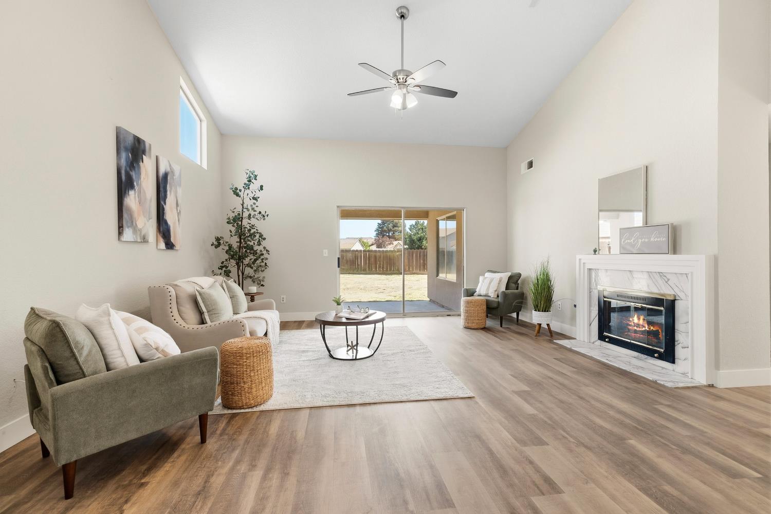 1422 Tawny Ln, Turlock, CA 95380