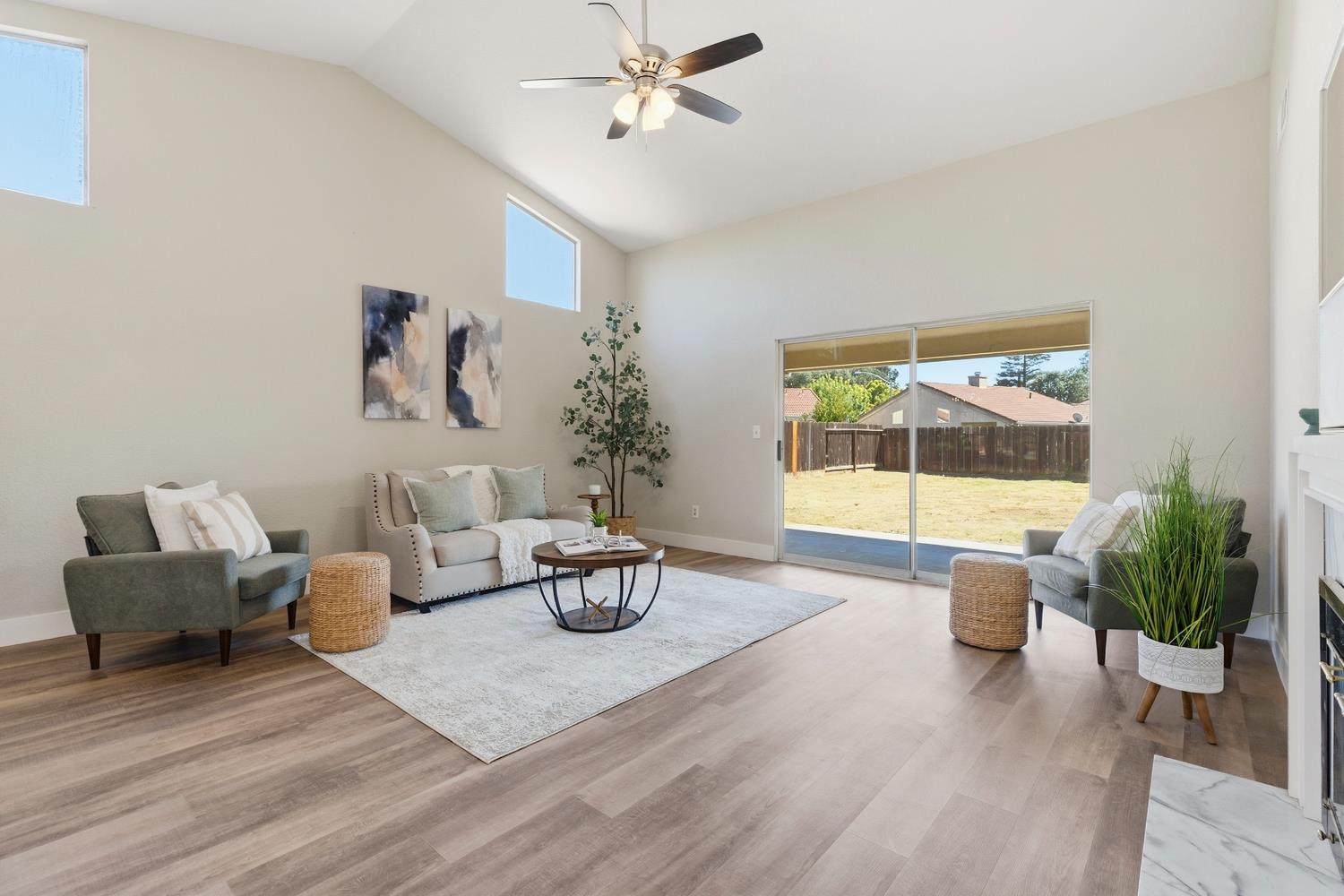 1422 Tawny Ln, Turlock, CA 95380