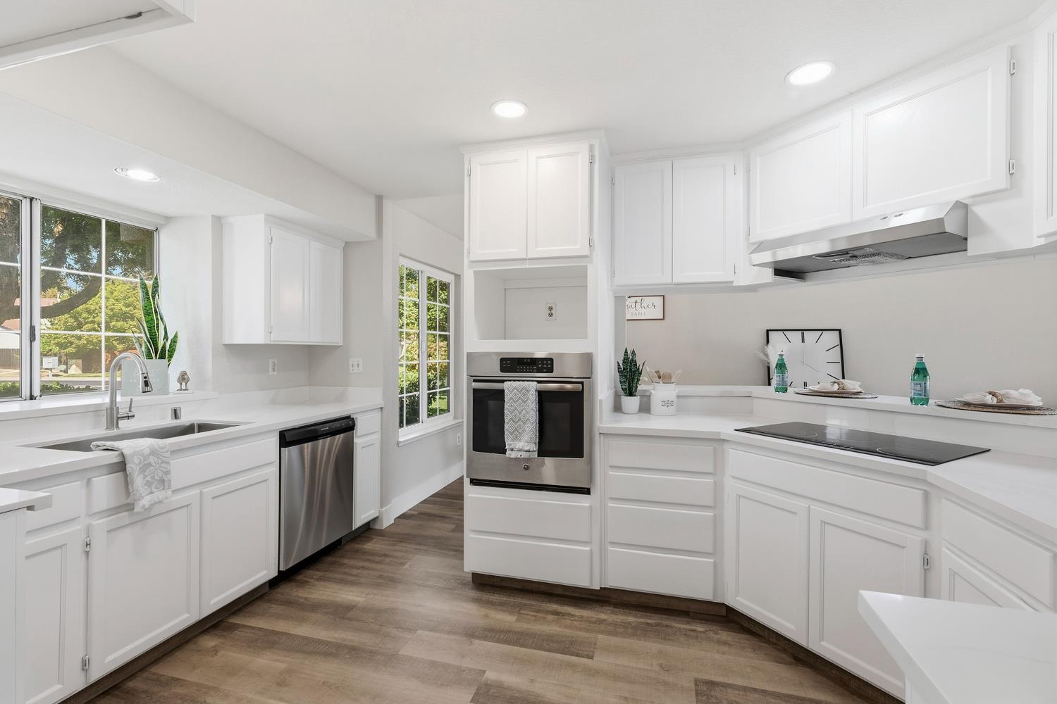 1422 Tawny Ln, Turlock, CA 95380