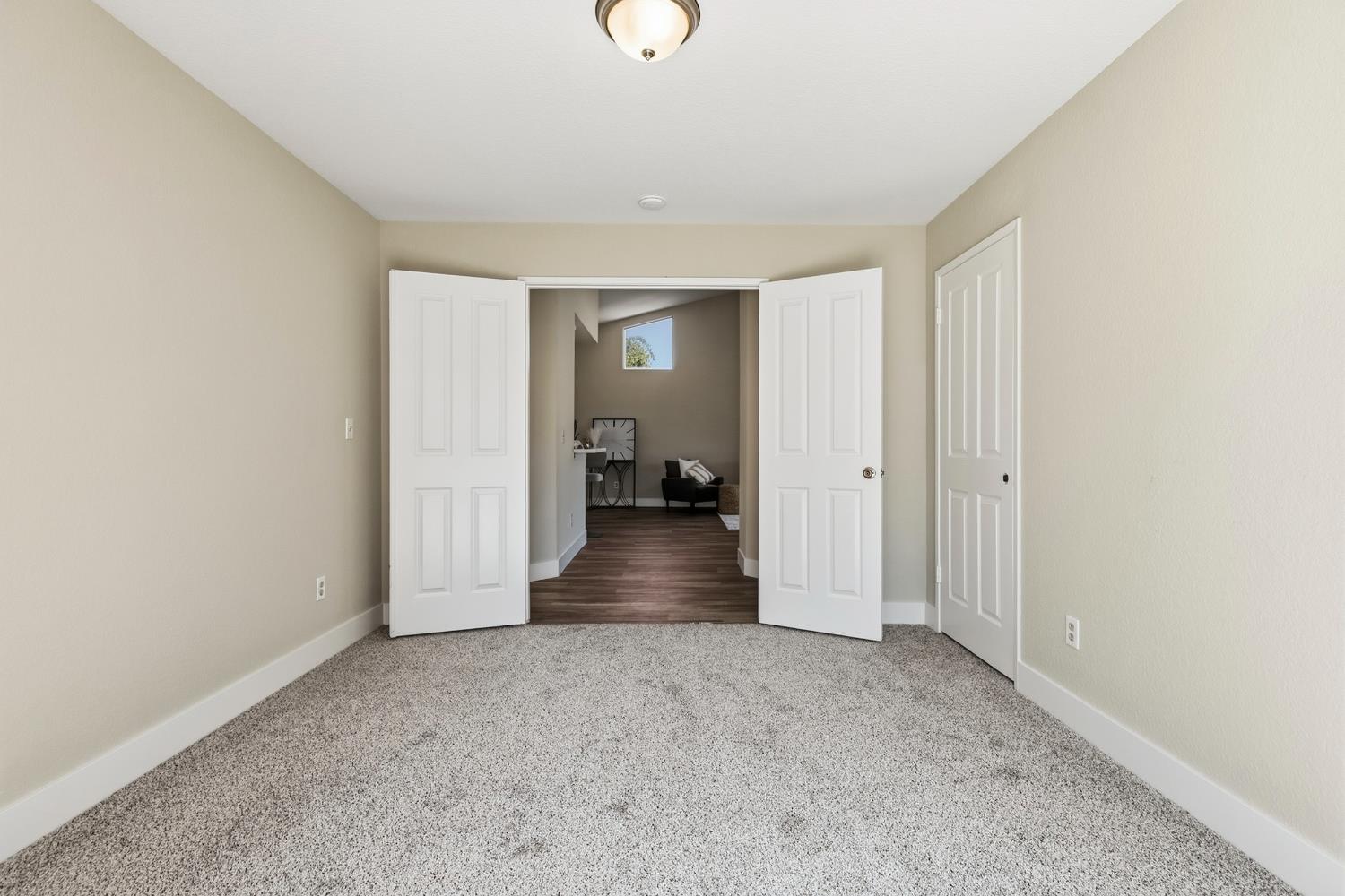 1422 Tawny Ln, Turlock, CA 95380