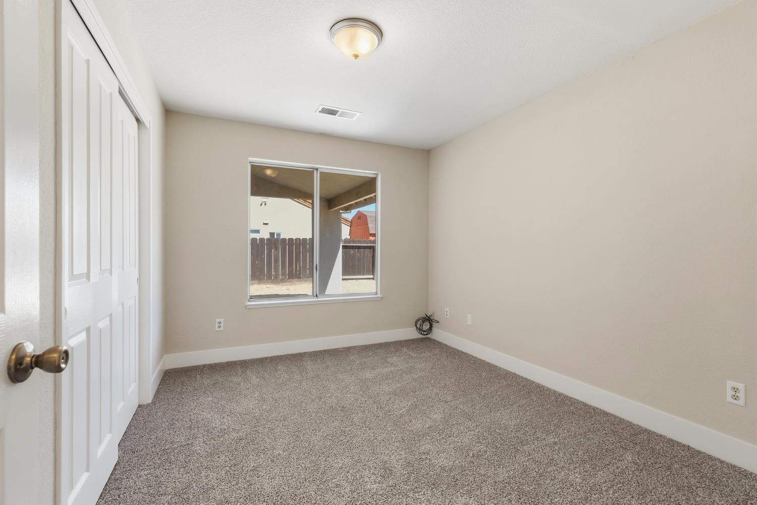 1422 Tawny Ln, Turlock, CA 95380