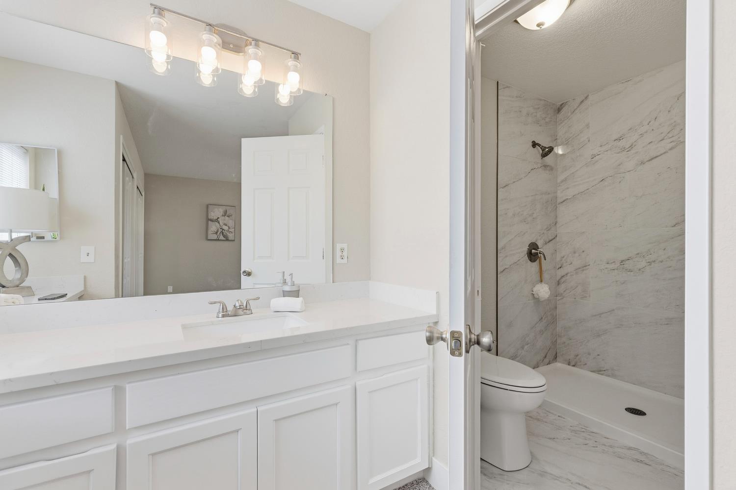 1422 Tawny Ln, Turlock, CA 95380