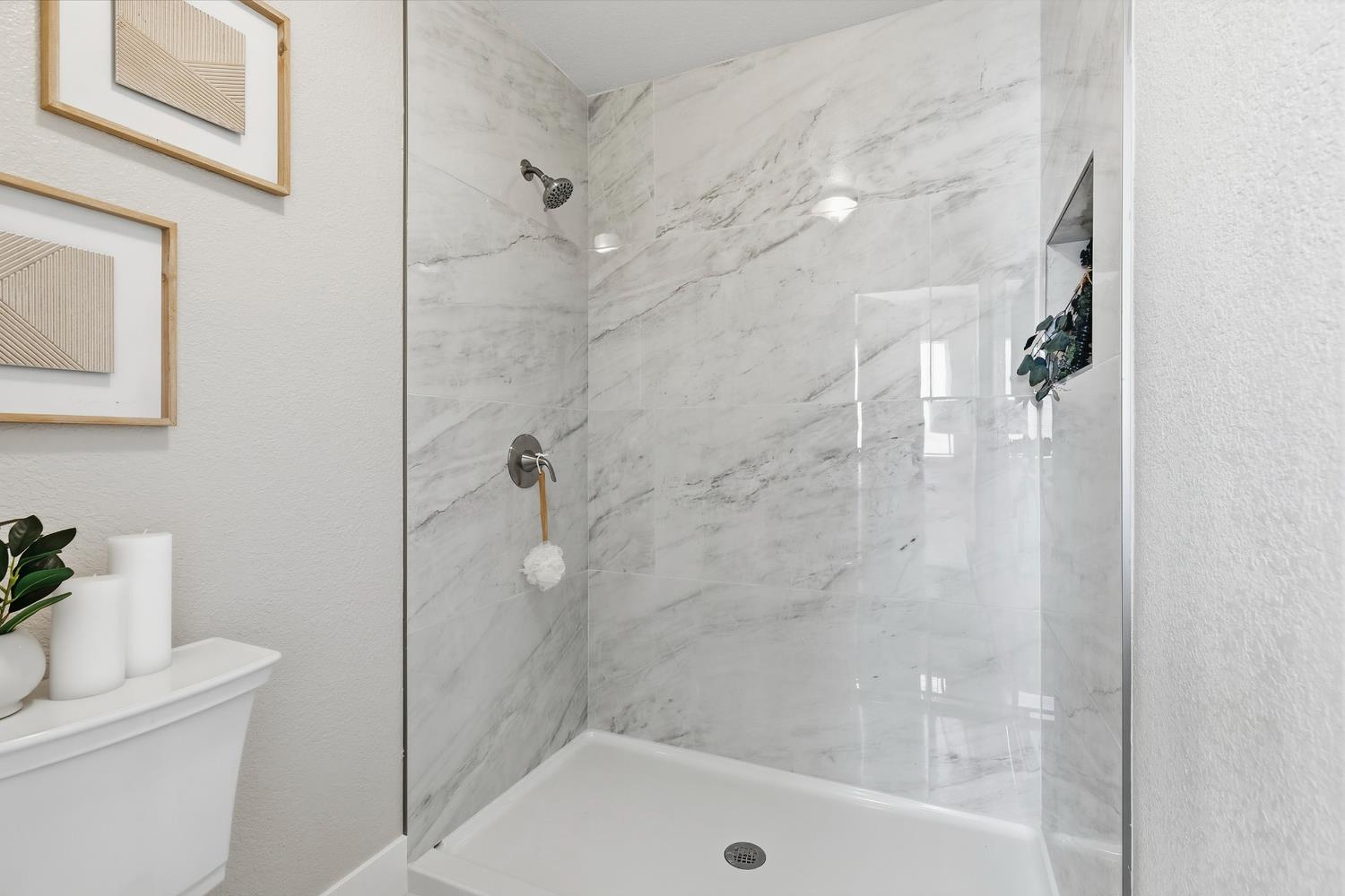 1422 Tawny Ln, Turlock, CA 95380