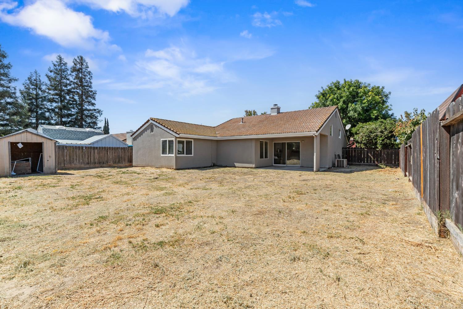 1422 Tawny Ln, Turlock, CA 95380