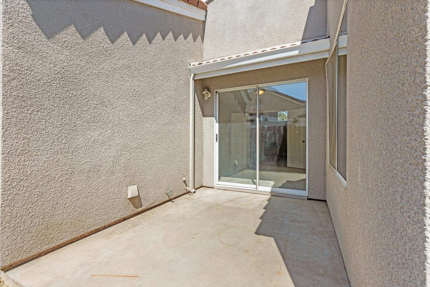 1422 Tawny Ln, Turlock, CA 95380