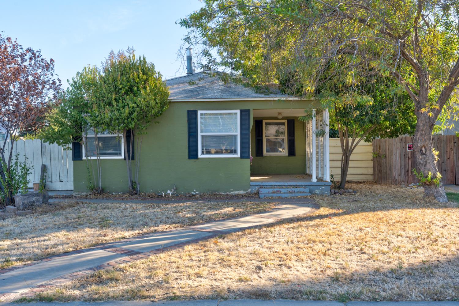 360 E 19th St, Merced, CA 95340