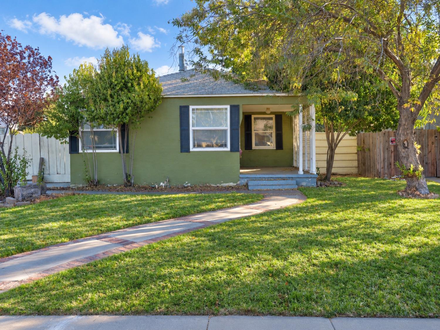 360 E 19th St, Merced, CA 95340