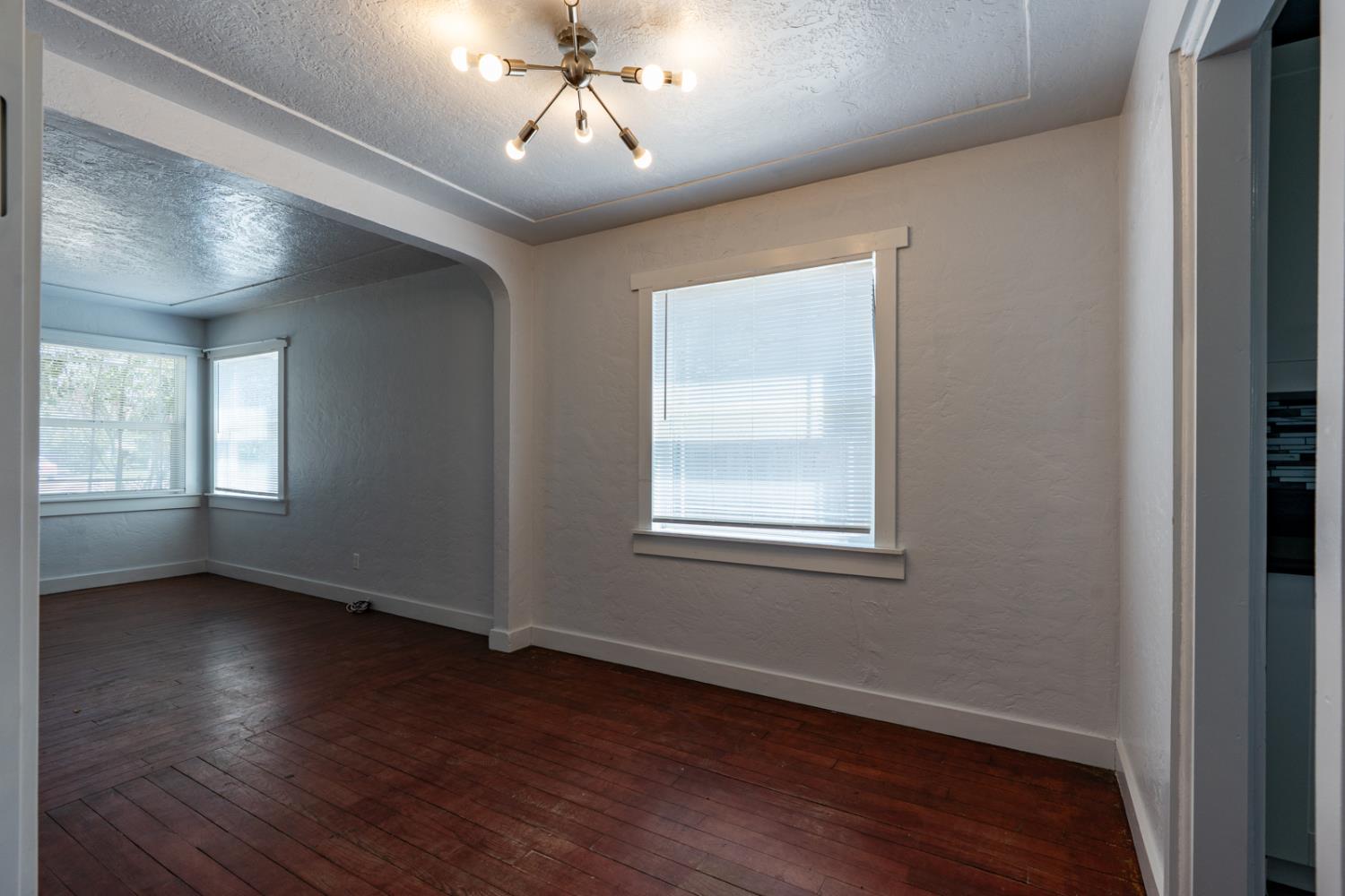 360 E 19th St, Merced, CA 95340