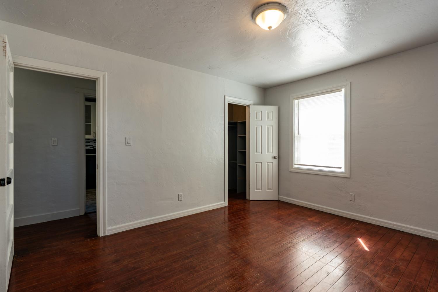 360 E 19th St, Merced, CA 95340