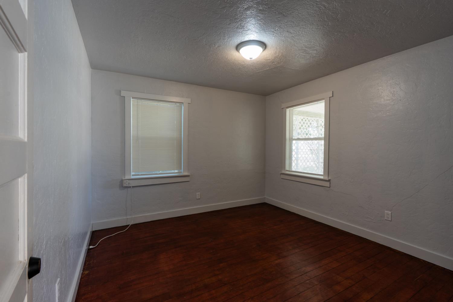 360 E 19th St, Merced, CA 95340