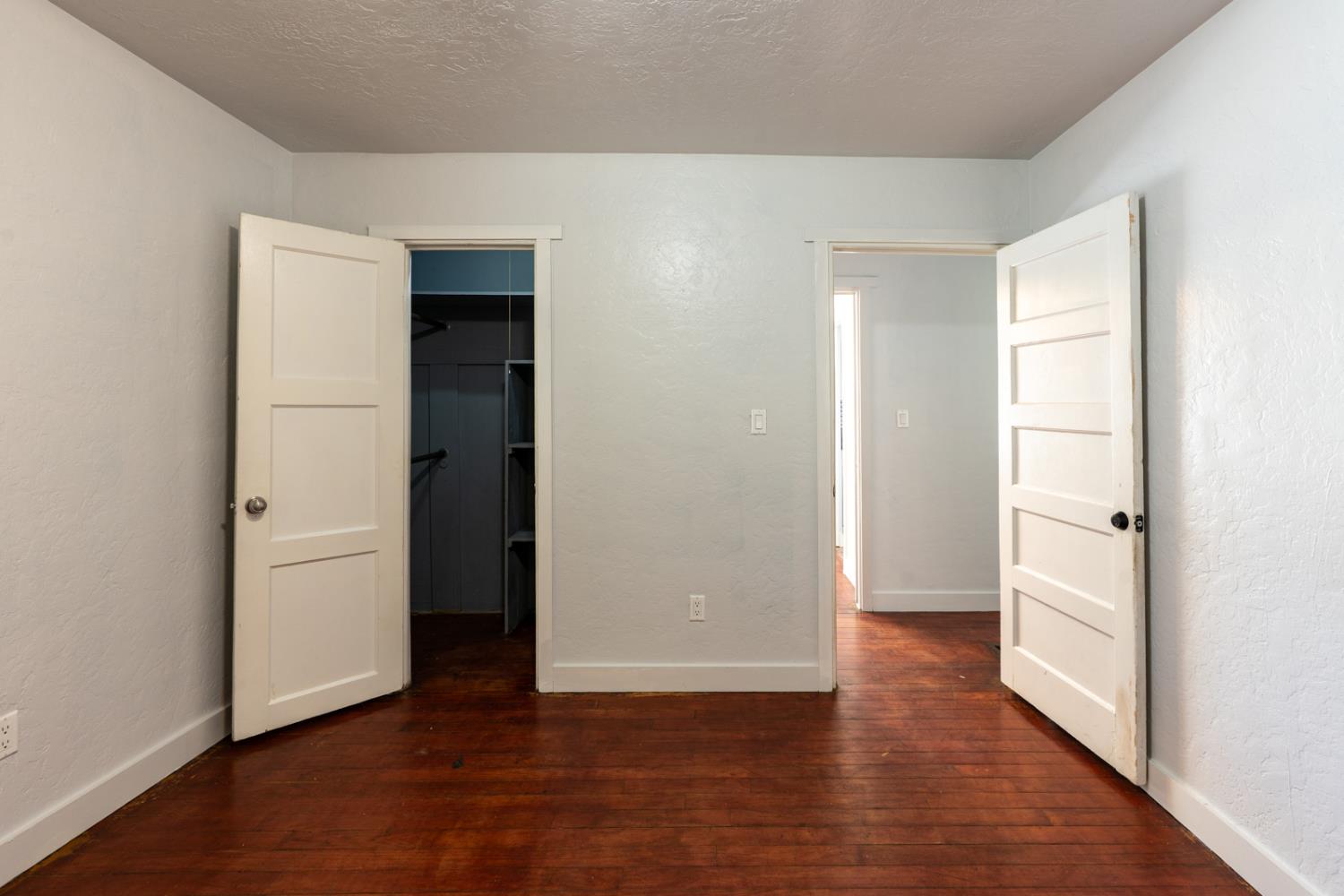 360 E 19th St, Merced, CA 95340