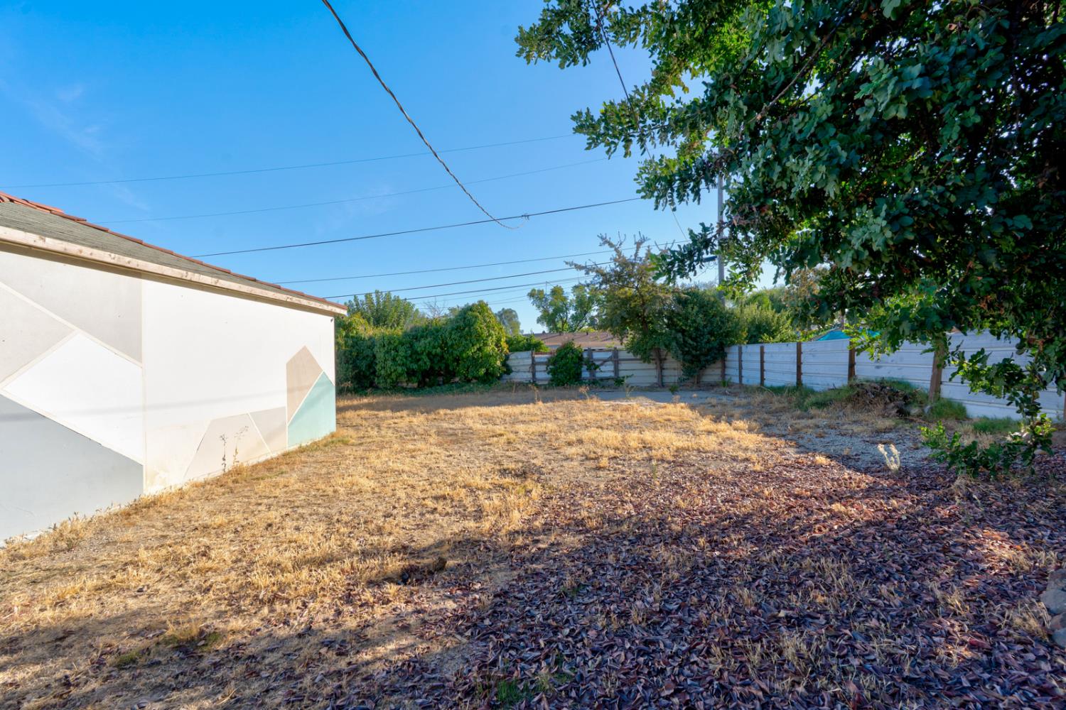 360 E 19th St, Merced, CA 95340
