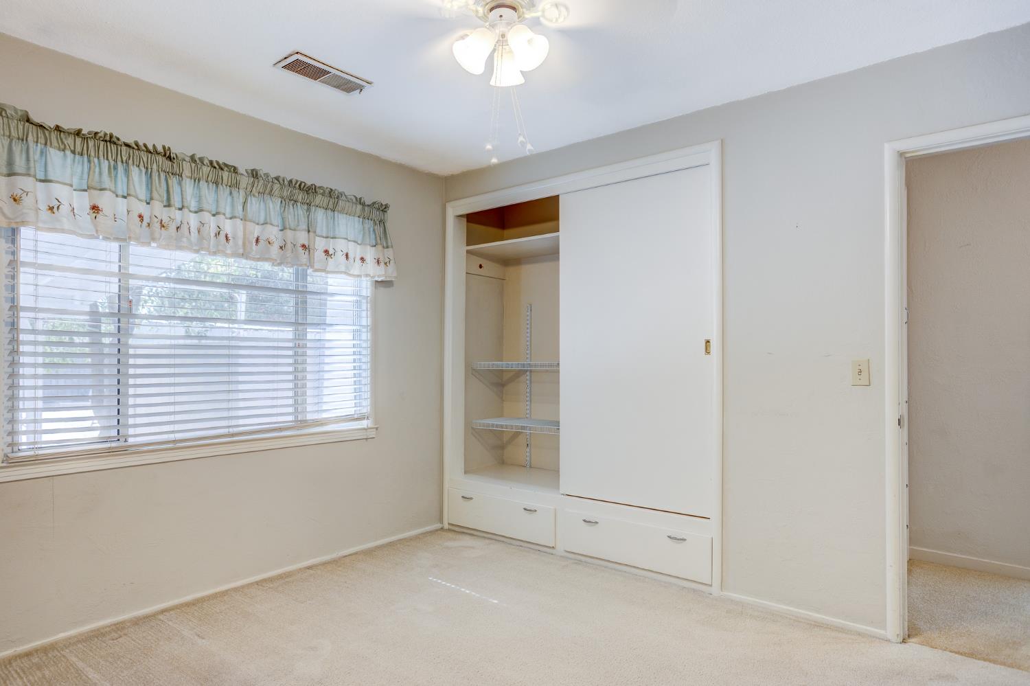 612 Hilton St, Modesto, CA 95350