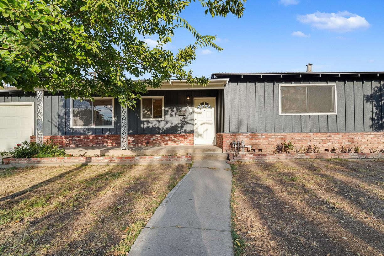 1810 Monte Carlo Ave, Modesto, CA 95350