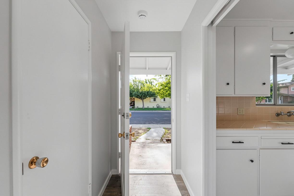 1810 Monte Carlo Ave, Modesto, CA 95350