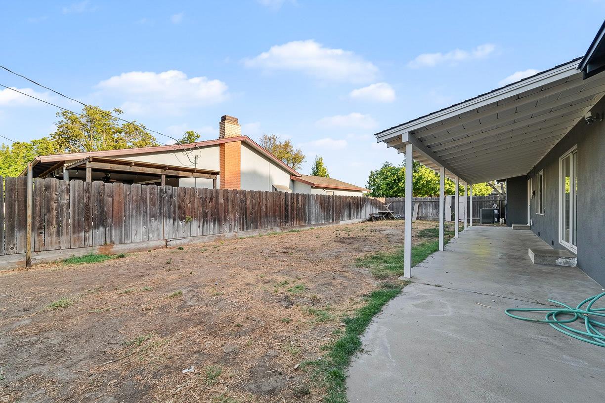 1810 Monte Carlo Ave, Modesto, CA 95350