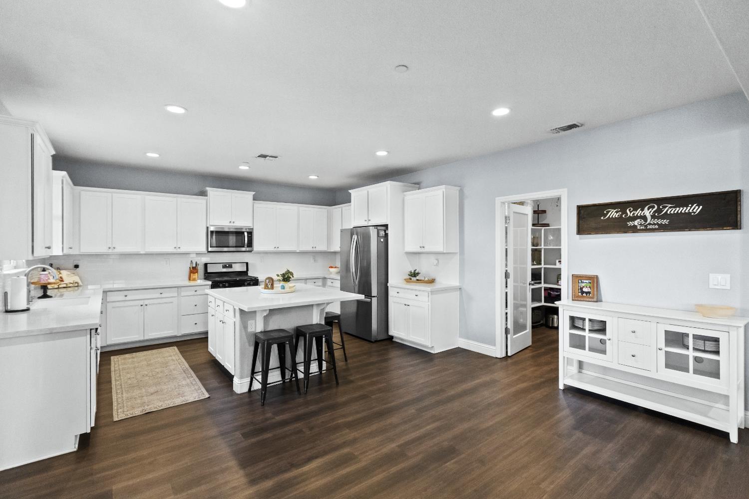 3001 Salonie, Modesto, CA 95355