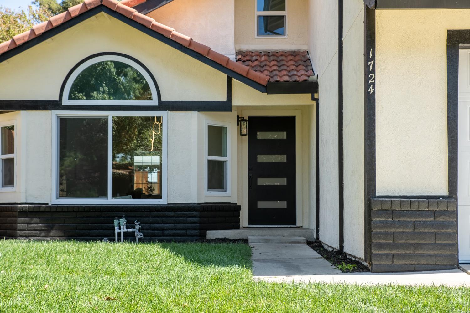 1724 Bergen Dr, Modesto, CA 95350