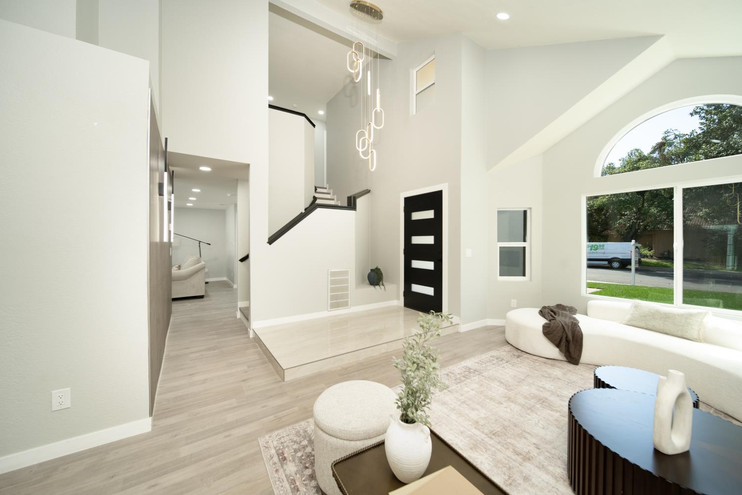 1724 Bergen Dr, Modesto, CA 95350