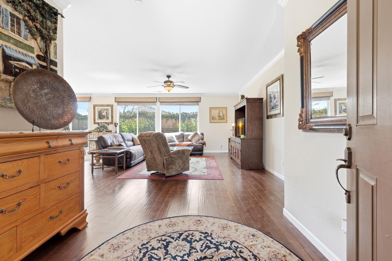 7612 Nannos Ct, Hughson, CA 95326