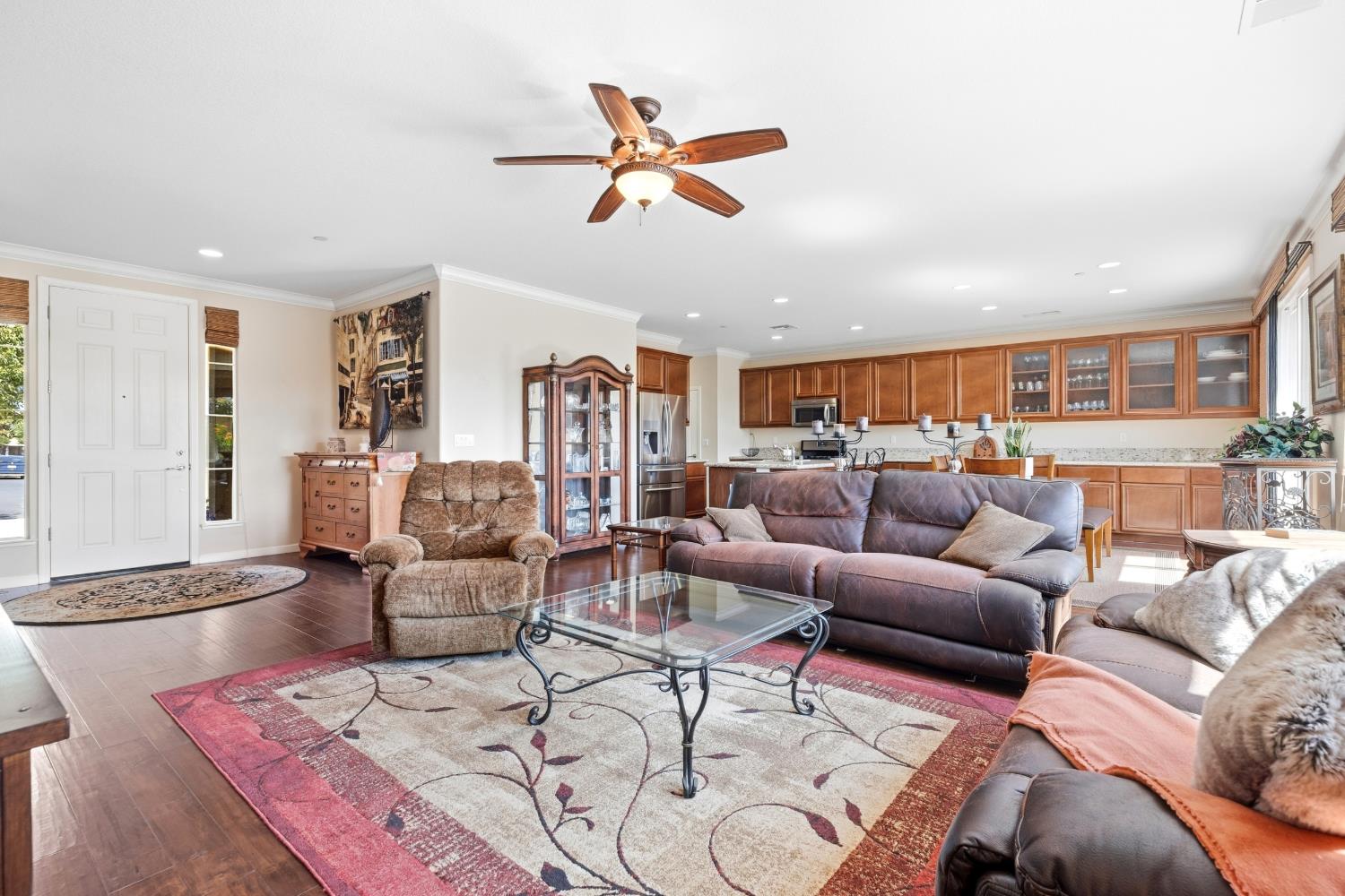 7612 Nannos Ct, Hughson, CA 95326