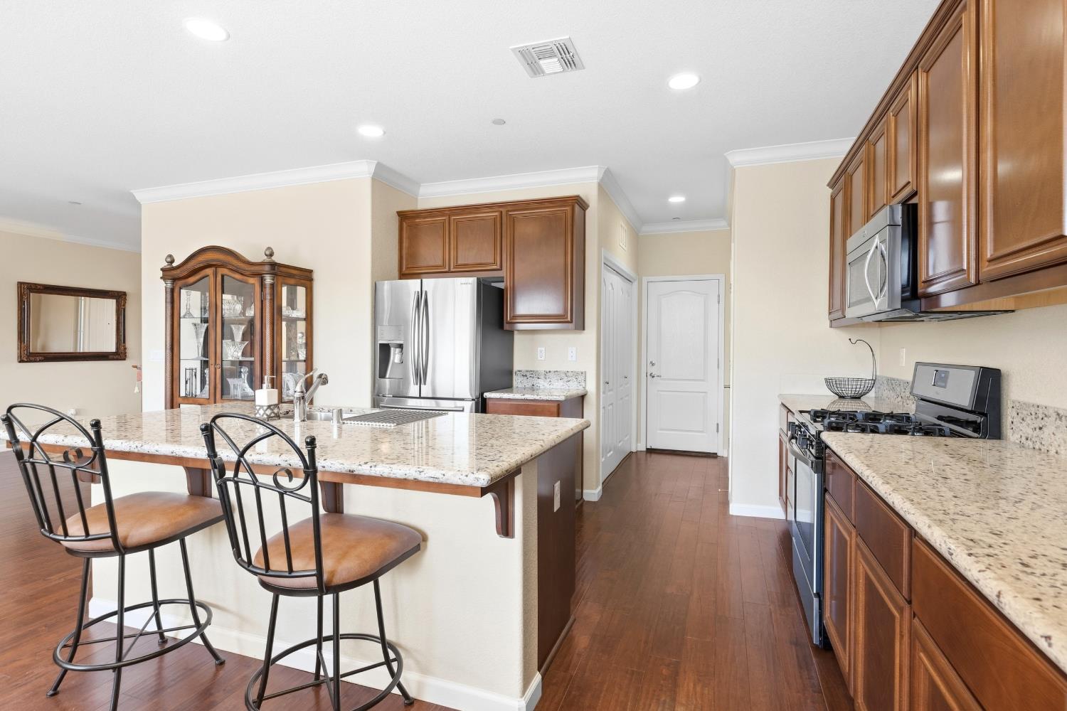 7612 Nannos Ct, Hughson, CA 95326