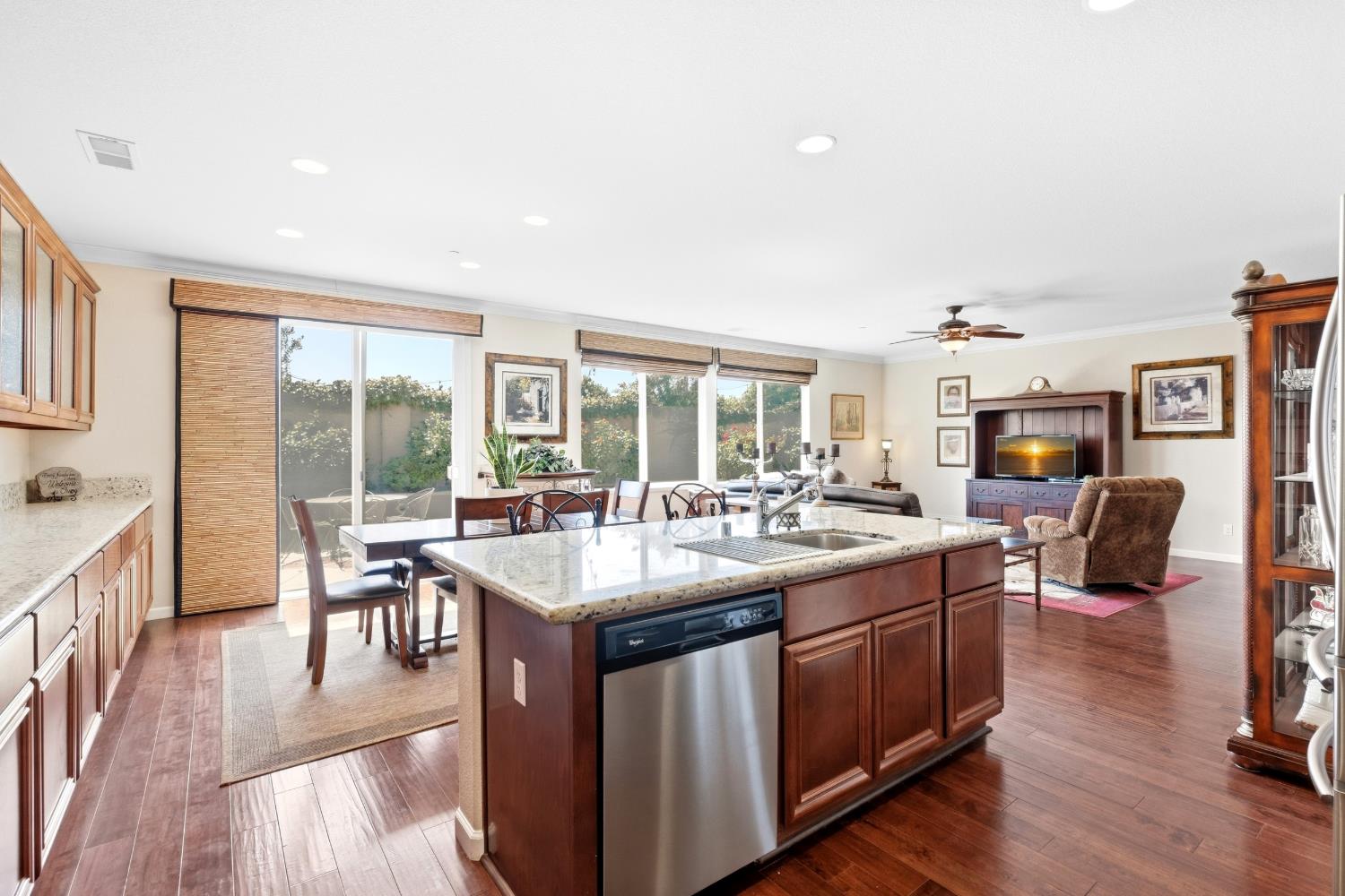 7612 Nannos Ct, Hughson, CA 95326