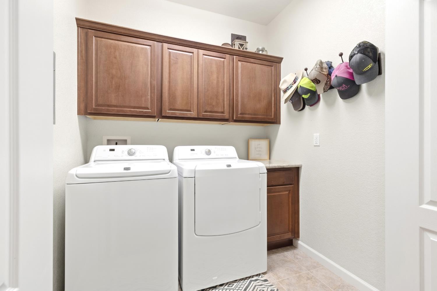 7612 Nannos Ct, Hughson, CA 95326