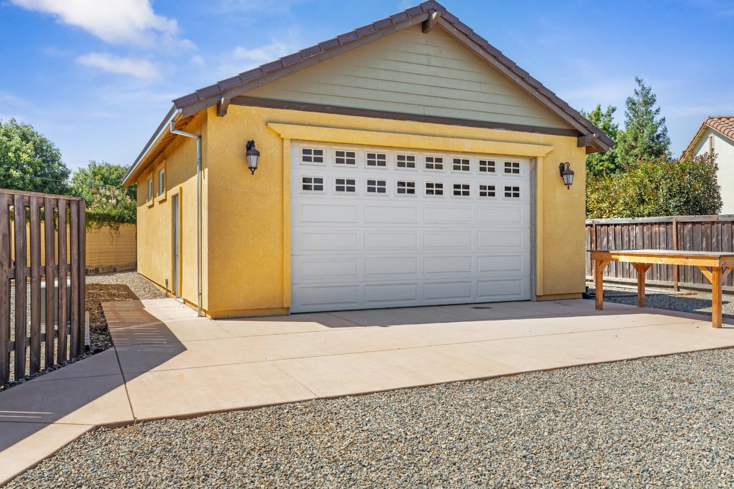 7612 Nannos Ct, Hughson, CA 95326