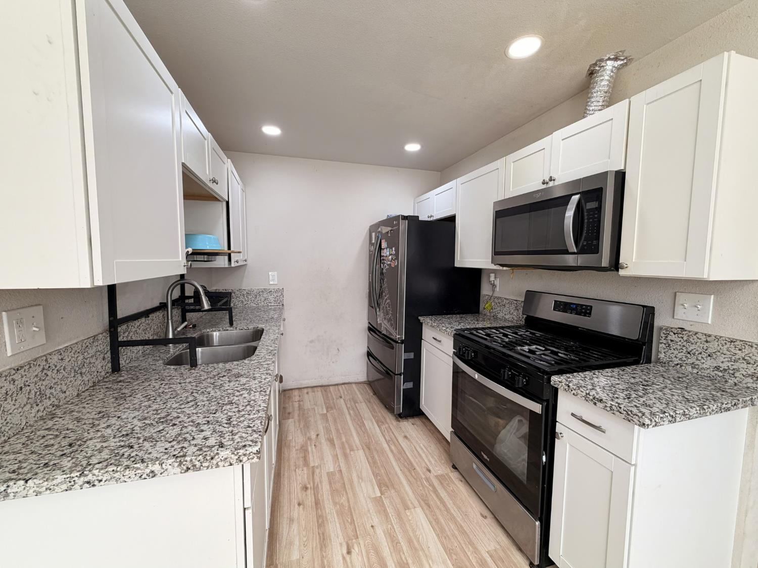 44 Fairview Ave, Gustine, CA 95322