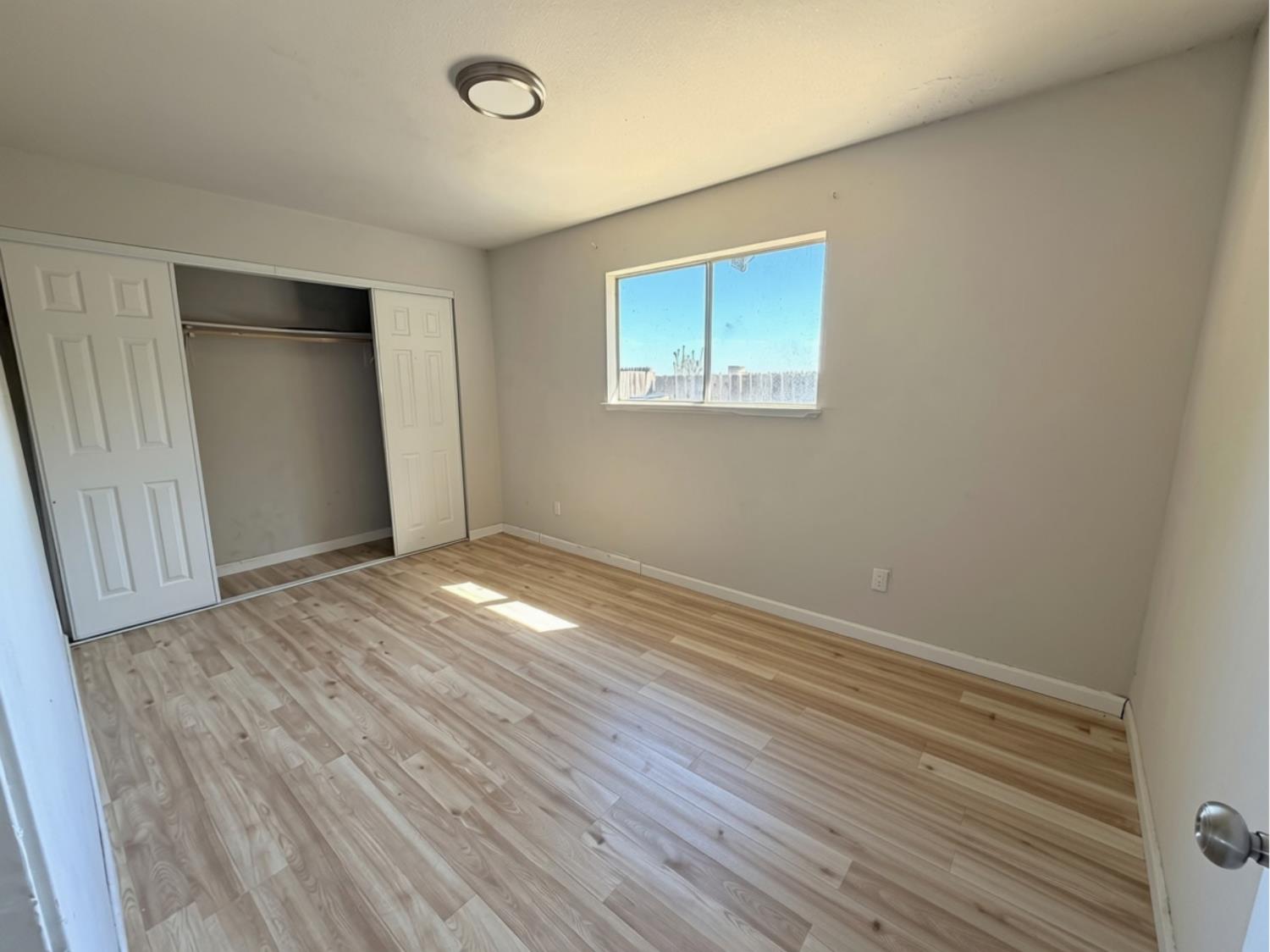 44 Fairview Ave, Gustine, CA 95322