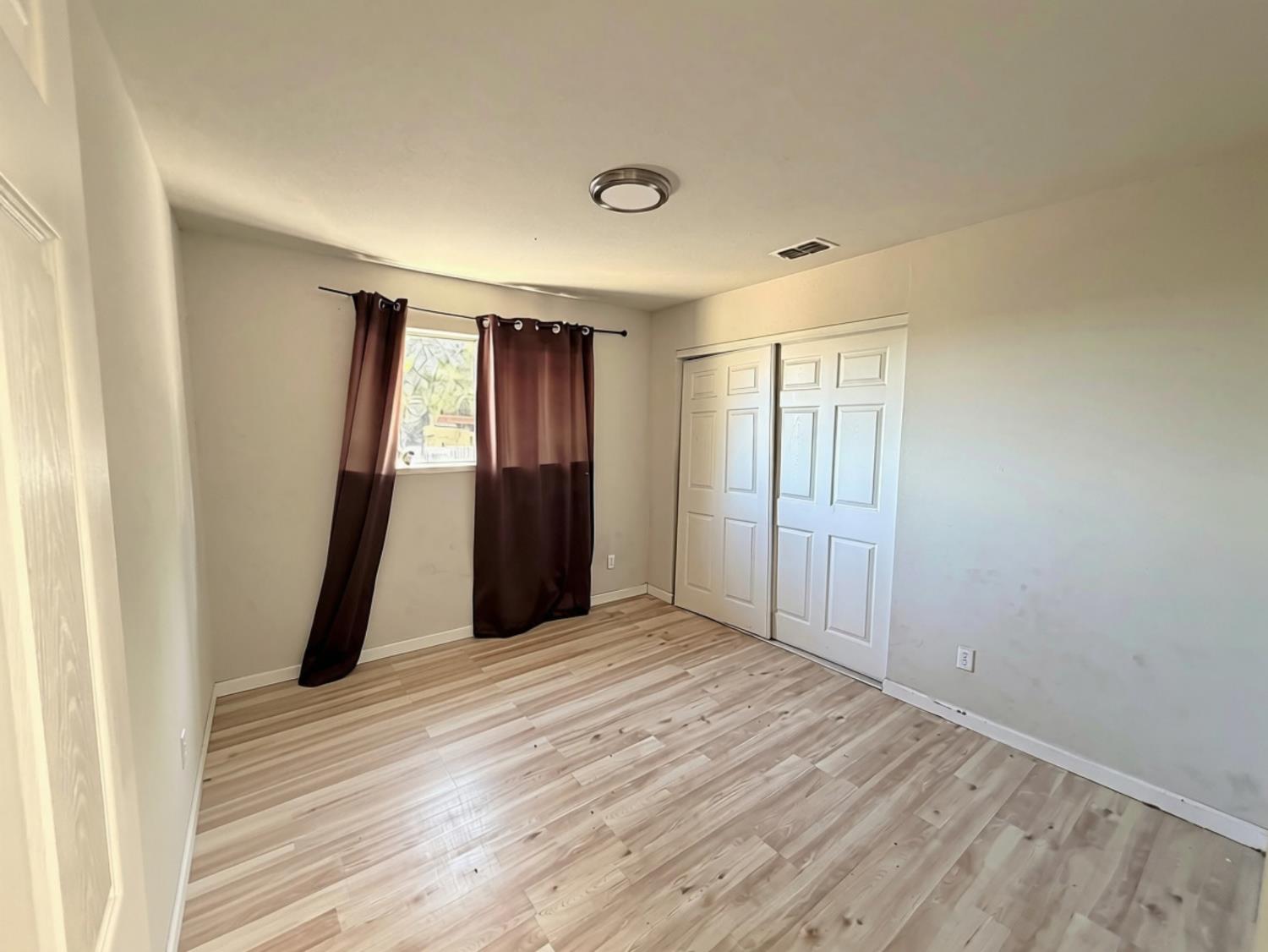 44 Fairview Ave, Gustine, CA 95322