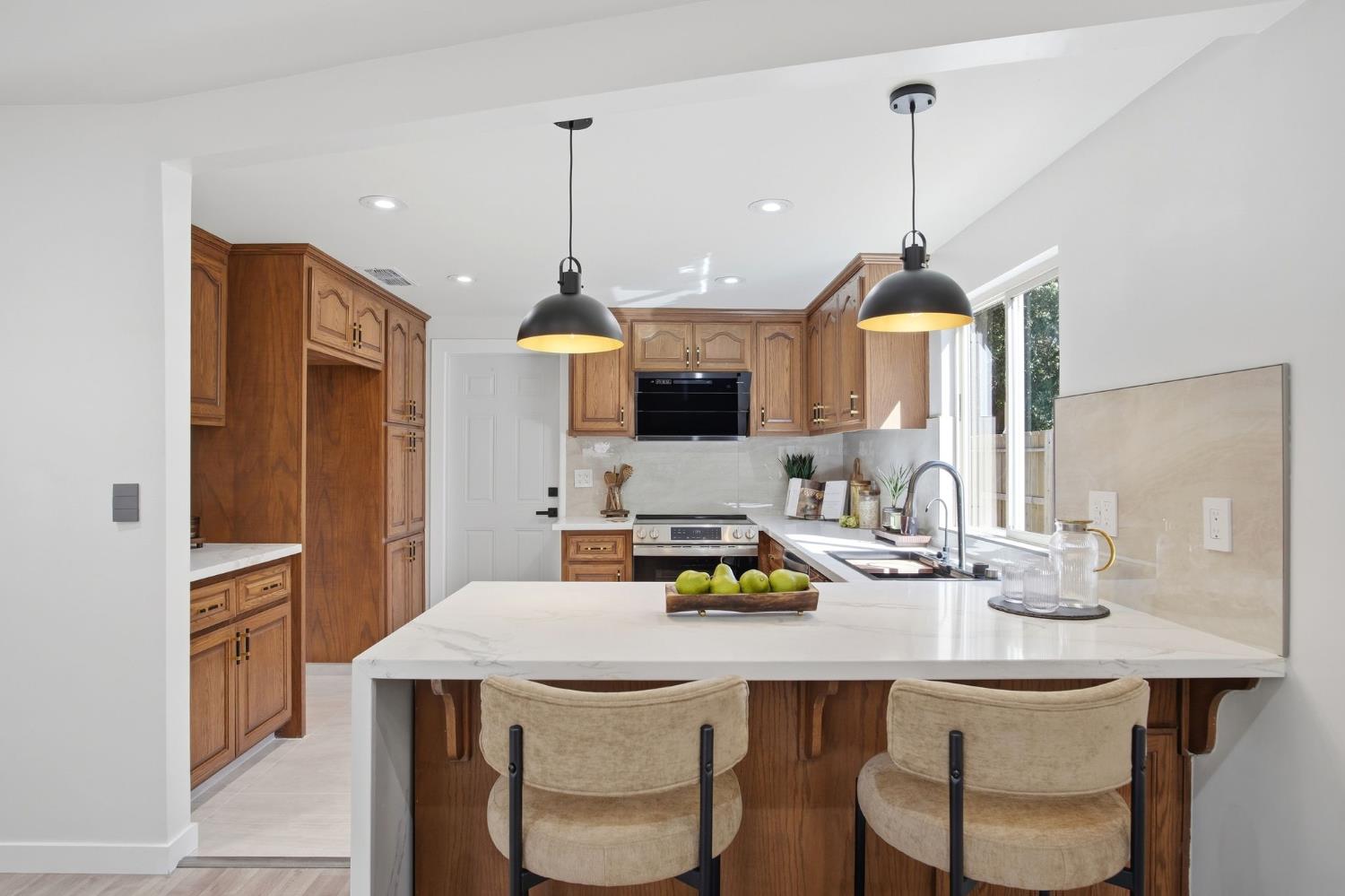 1909 Temescal Dr, Modesto, CA 95355