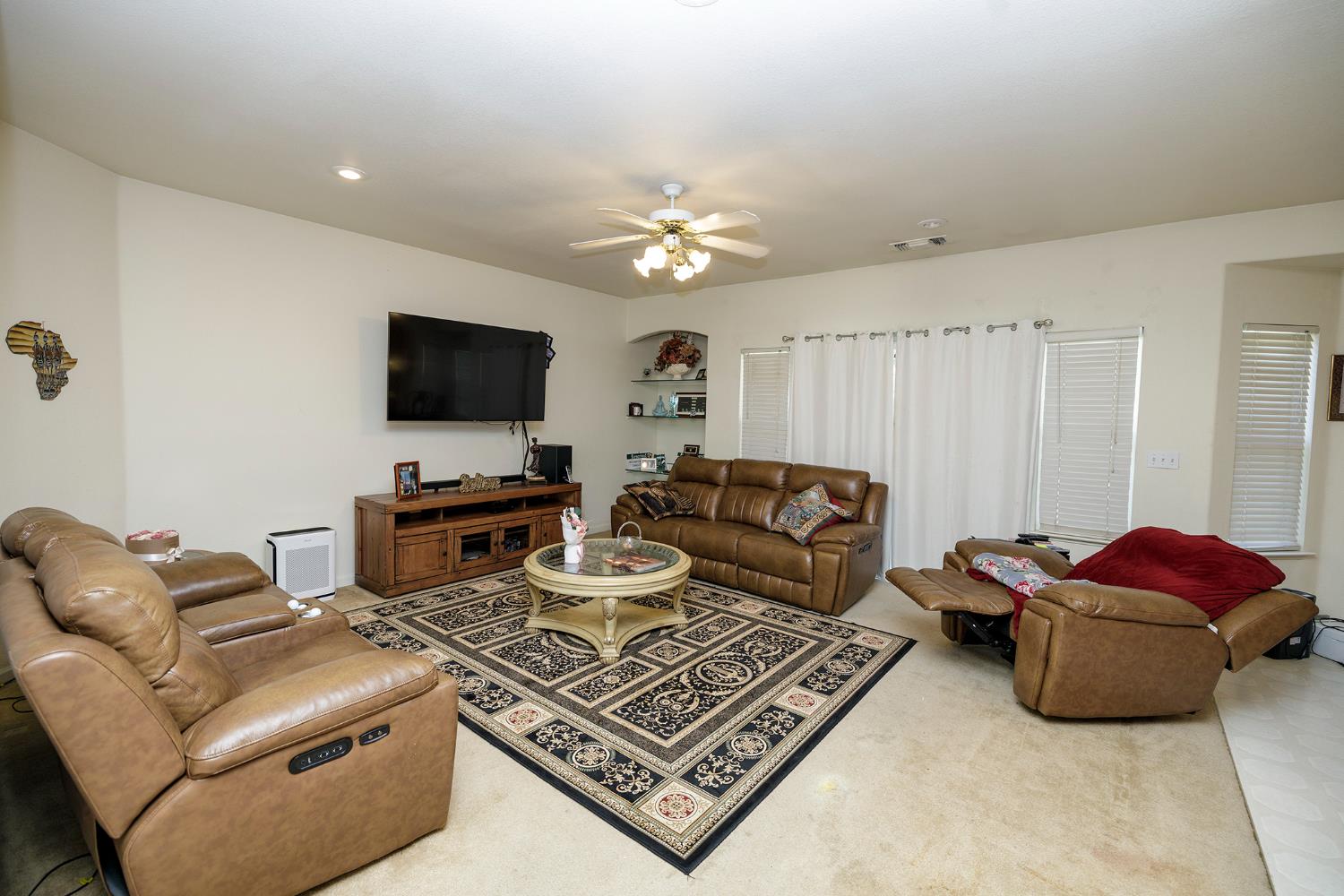2889 E Doral Way, Turlock, CA 95382