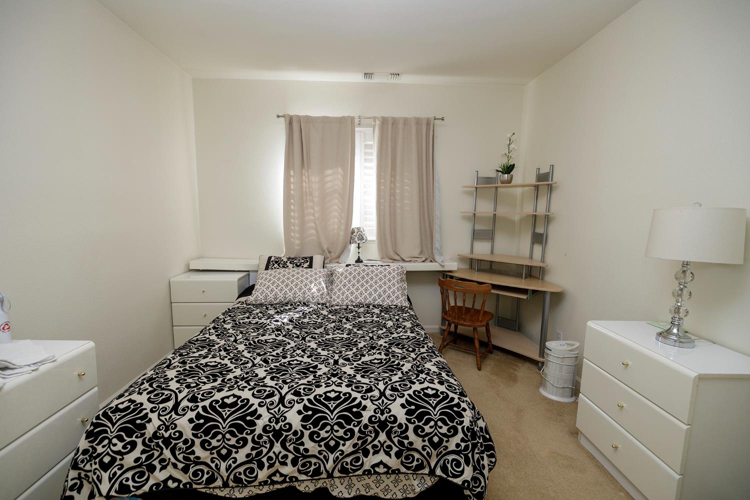 2889 E Doral Way, Turlock, CA 95382