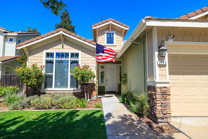 2713 Doubloon St, Riverbank, CA 95367