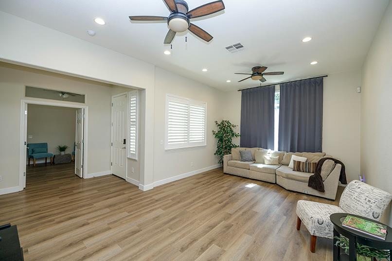 2713 Doubloon St, Riverbank, CA 95367