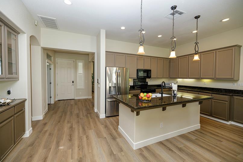 2713 Doubloon St, Riverbank, CA 95367