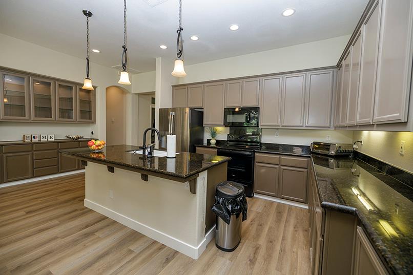 2713 Doubloon St, Riverbank, CA 95367