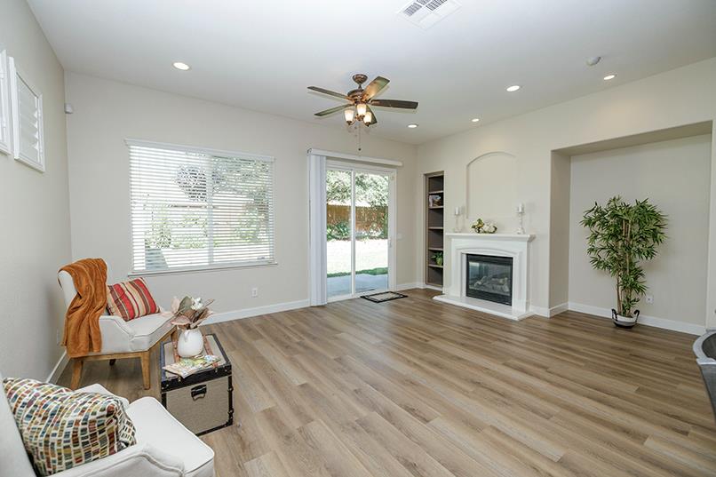 2713 Doubloon St, Riverbank, CA 95367