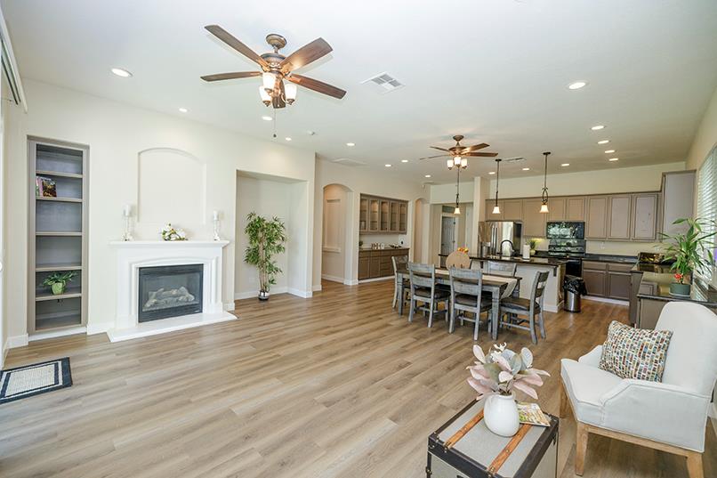 2713 Doubloon St, Riverbank, CA 95367