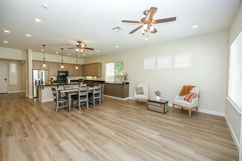 2713 Doubloon St, Riverbank, CA 95367