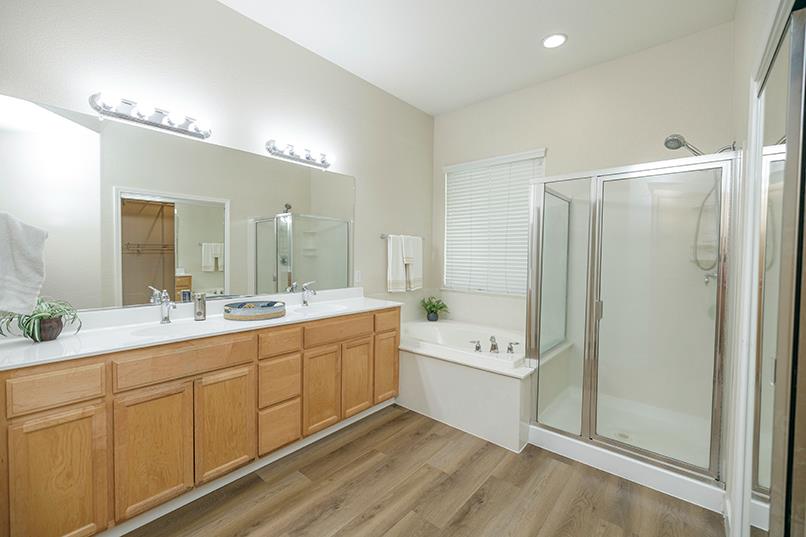 2713 Doubloon St, Riverbank, CA 95367