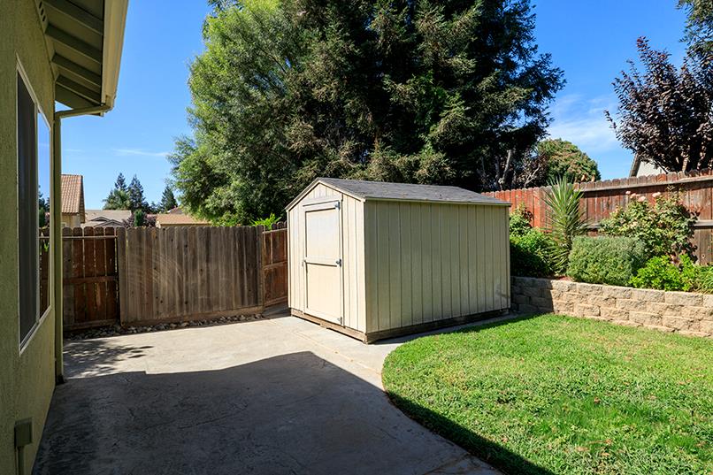 2713 Doubloon St, Riverbank, CA 95367
