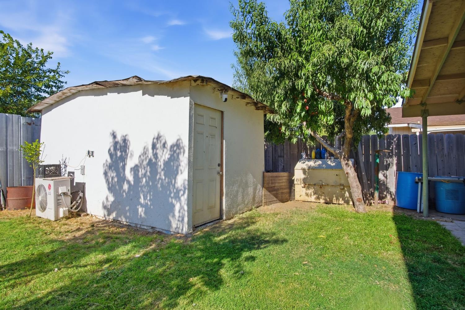 9207 Ayala Ct, Planada, CA 95340