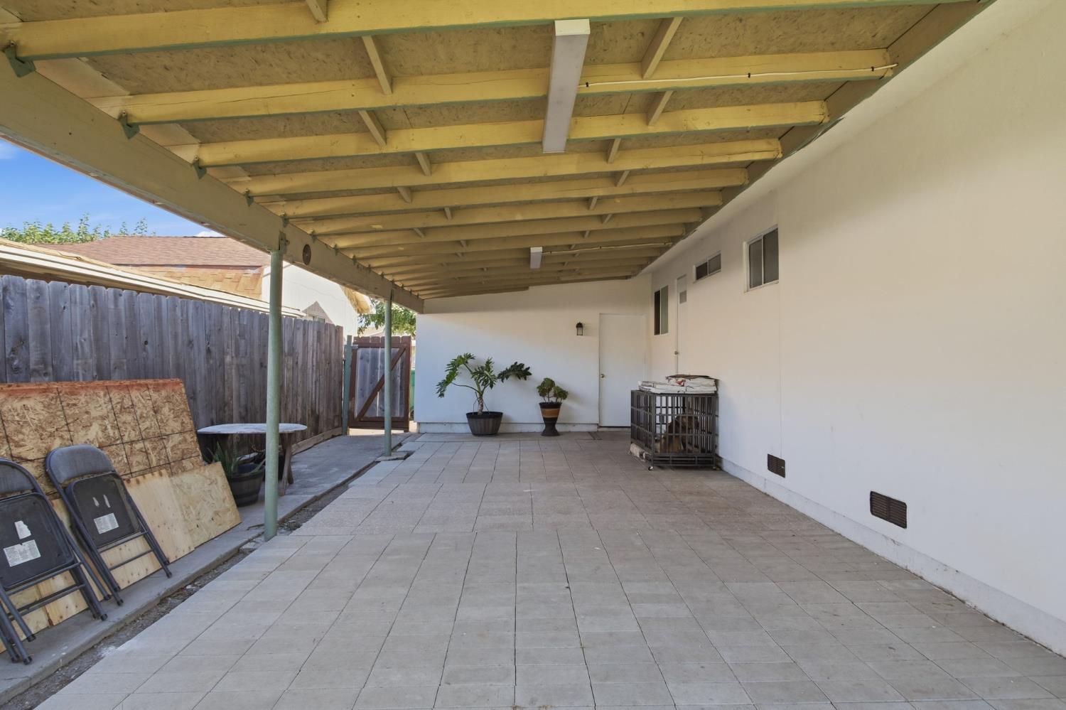 9207 Ayala Ct, Planada, CA 95340