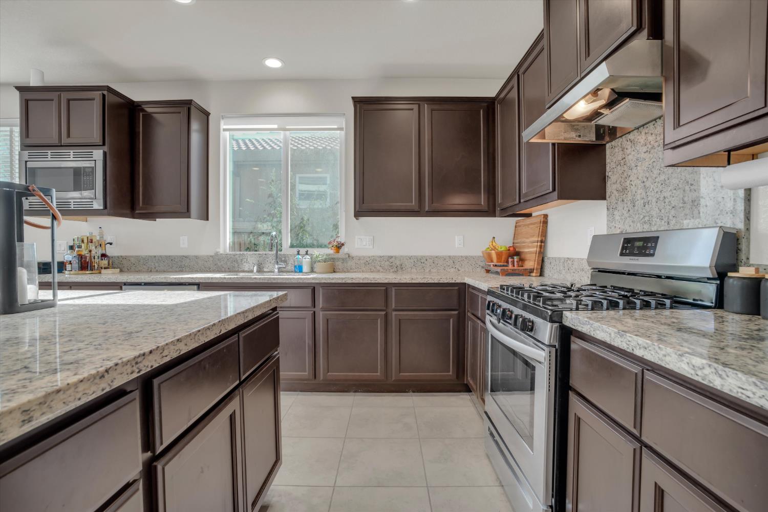 778 Bogdanich Pkwy, Patterson, CA 95363