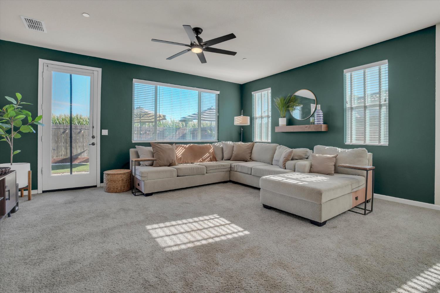 778 Bogdanich Pkwy, Patterson, CA 95363