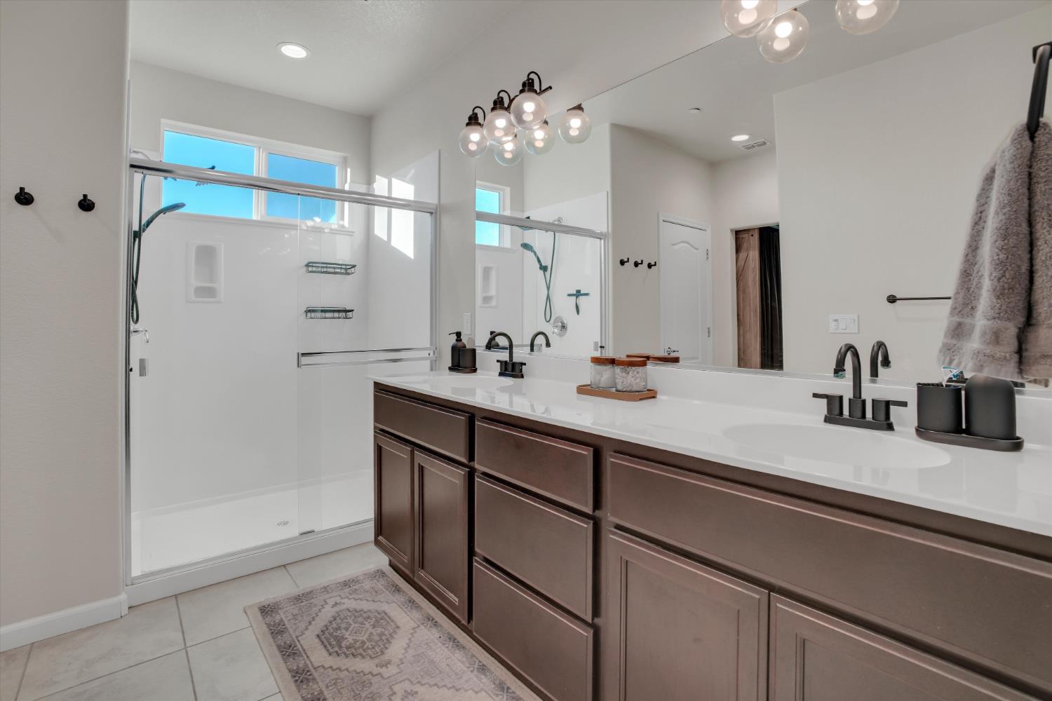 778 Bogdanich Pkwy, Patterson, CA 95363